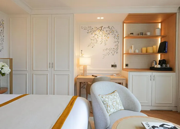 Relais D'Amboise - The Leading Hotels Of The World